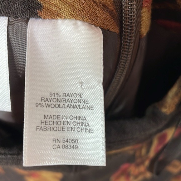 Jones New York Signature ~ Floral Print Two Layer Fabric Skirt - Picture 9 of 9